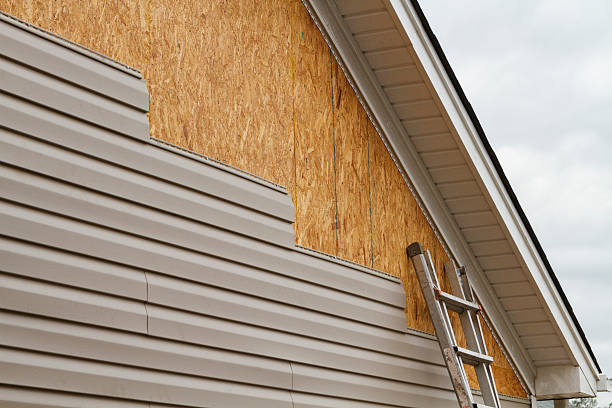 24/7 Emergency Storm Damage Siding Repair experts in Stoneville, NC